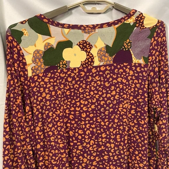 LOGO Lori Goldstein 1X Mixed Media Tunic Top Funky Flowy Bold Feminine Pockets - Picture 3 of 16